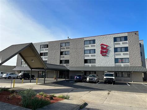 dunbar wv hotels|dunbar plaza hotel wv.